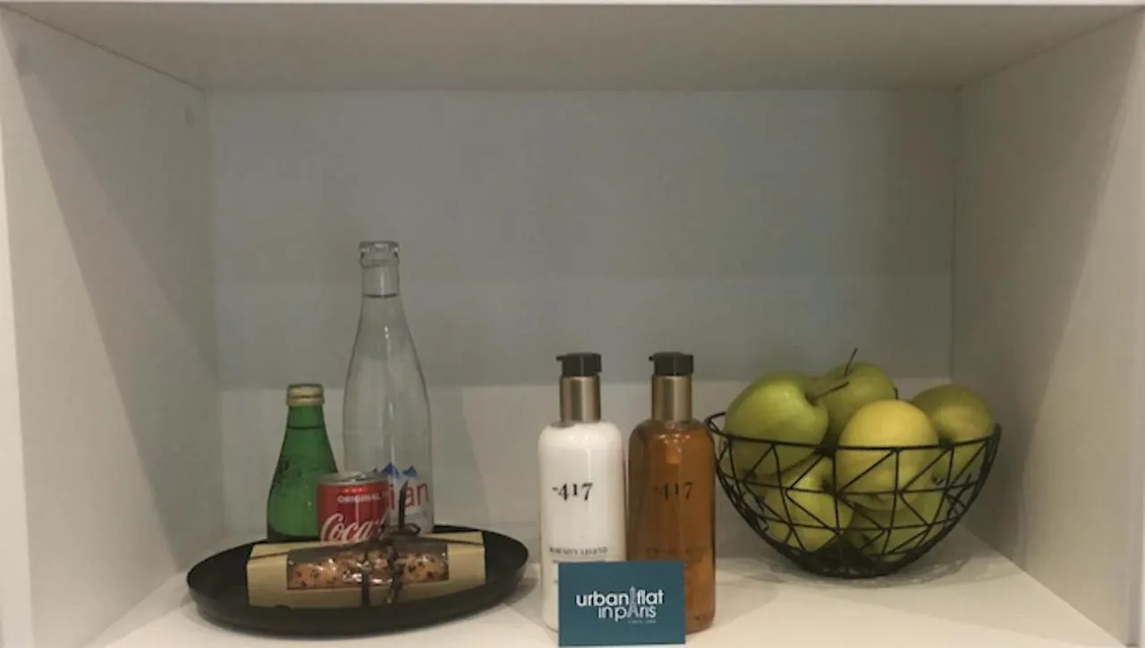 24 Luxury Parisian Montorgueil Apartment *