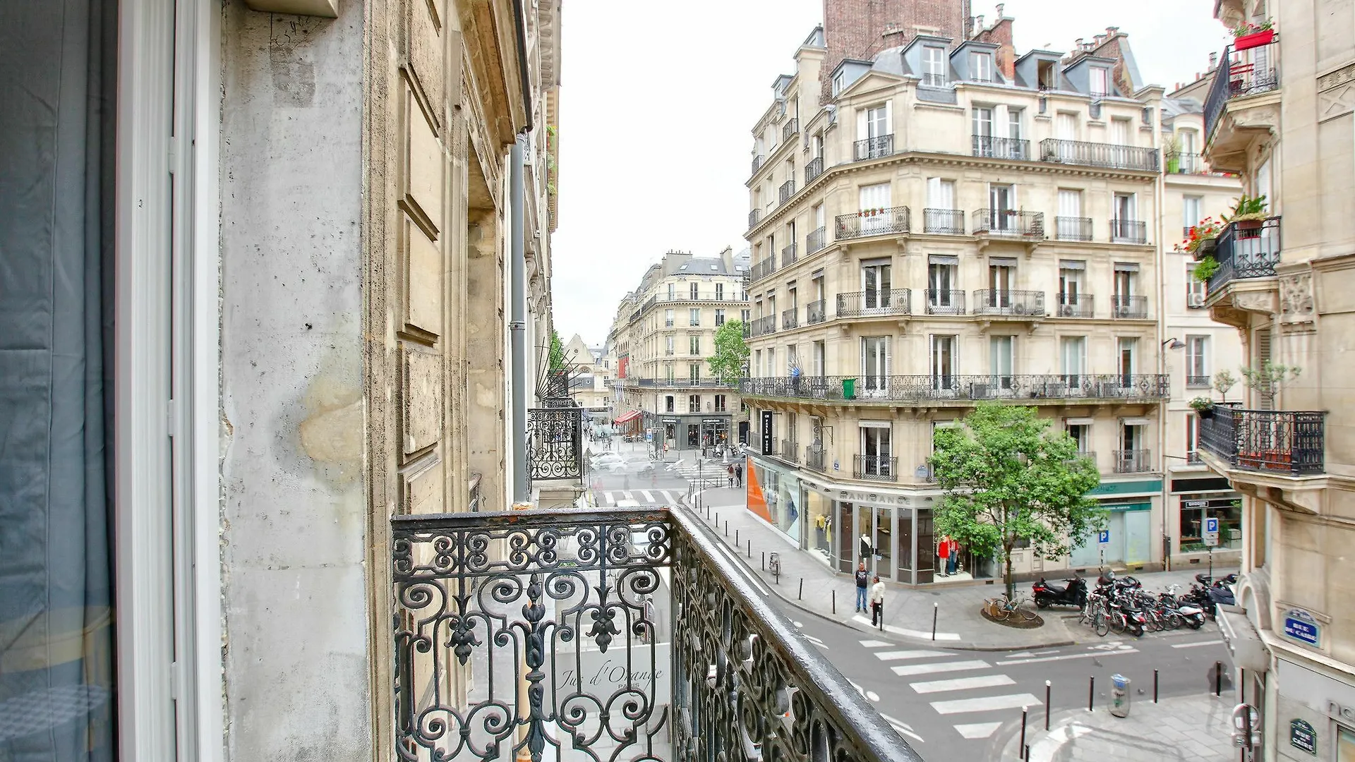 Apartment 24 Luxury Parisian Montorgueil